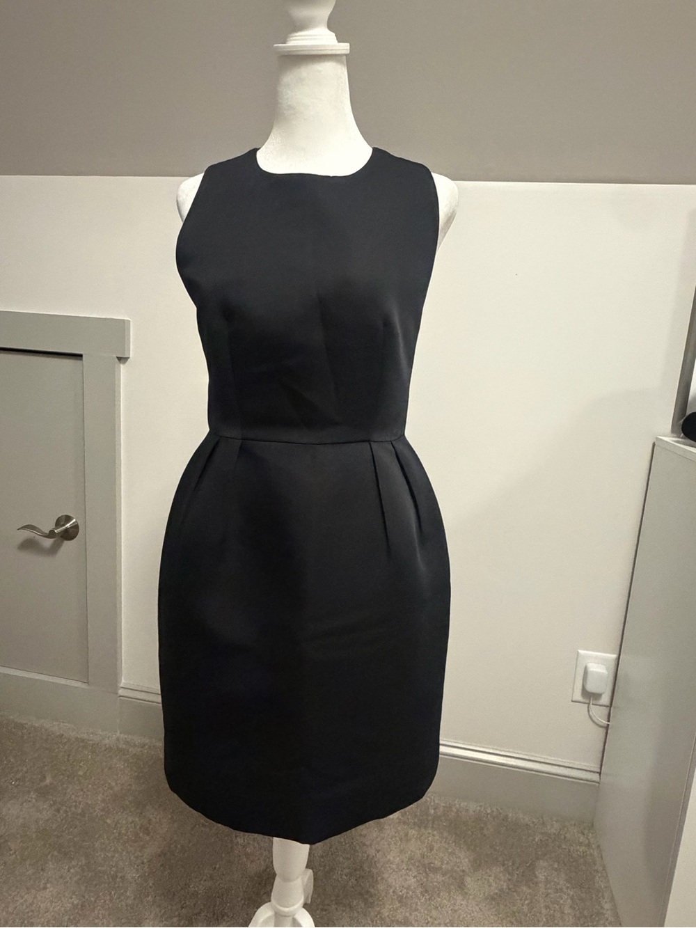 Kate Spade New York NWT Black Bow Back Cutout Mini Shift Dress Size 2 NJMU5336